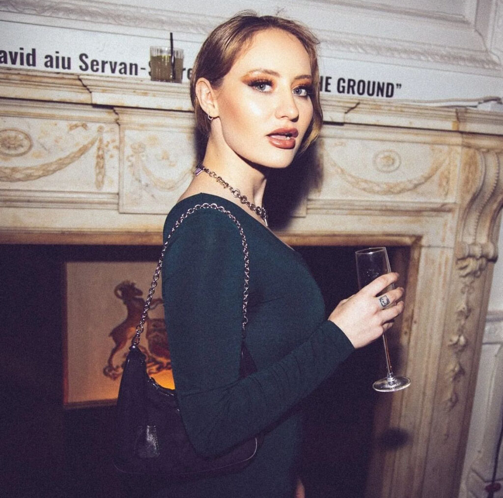 Ivy Maddox Erotic Films - CHEEX